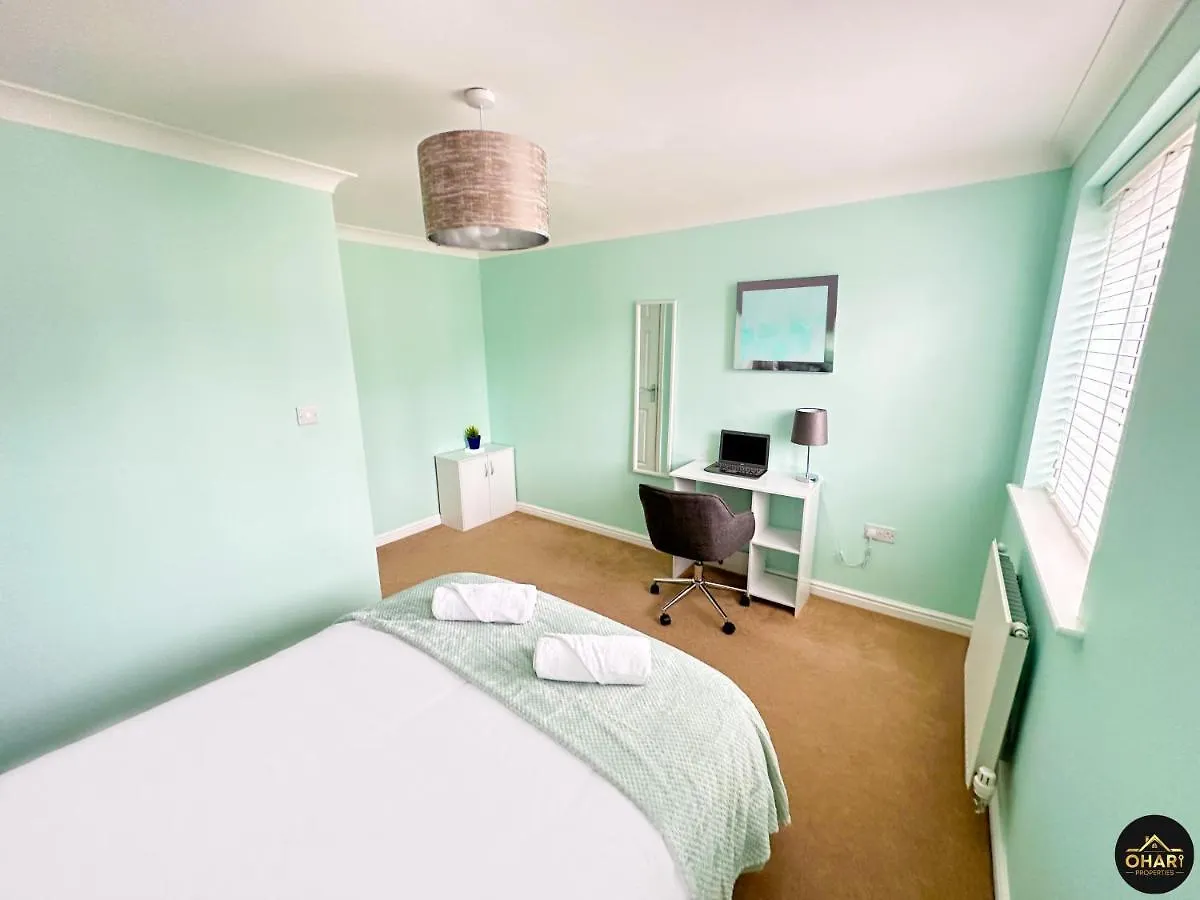 Modern 4 Beds House With Free Parking Vila Newcastle Upon Tyne 0*,  Reino Unido